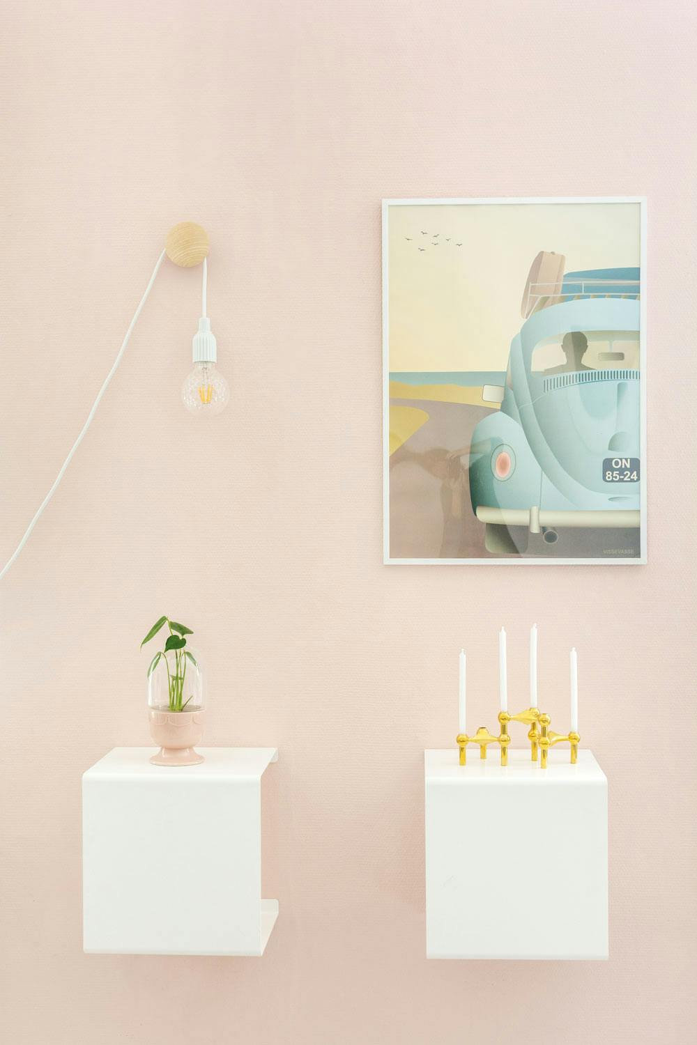 bom 180815 12 rosa vegg